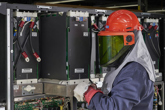 EATON UPS Brand 9395 series  200kva 300kva 1200KVA 3 phase online ups power supply systems for Manufacturing Pharmaceutical